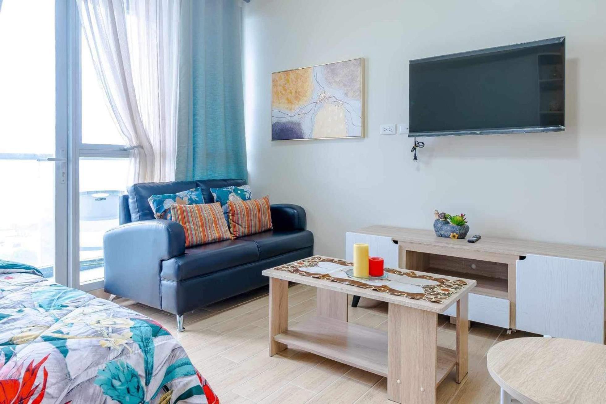 Jhezzstuffs Staycation Iloilo Exterior foto