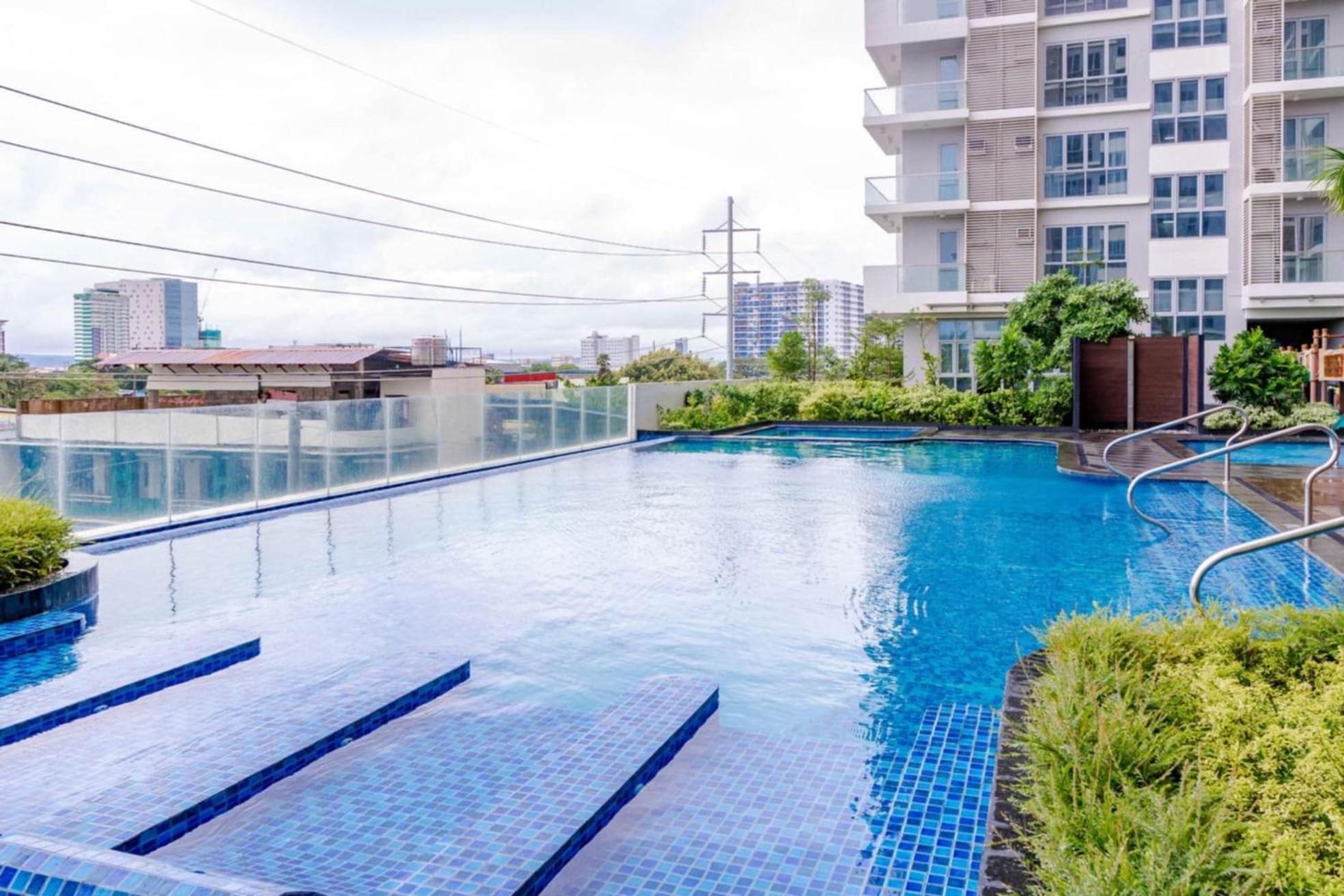 Jhezzstuffs Staycation Iloilo Exterior foto